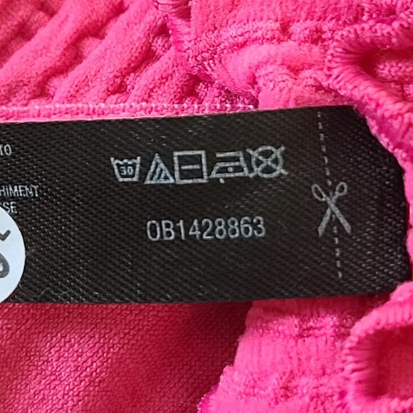 Out From Under Seamless Puckered Bikini Bottom S Berry Pink Ruffles Flirty NWOT - Picture 8 of 8